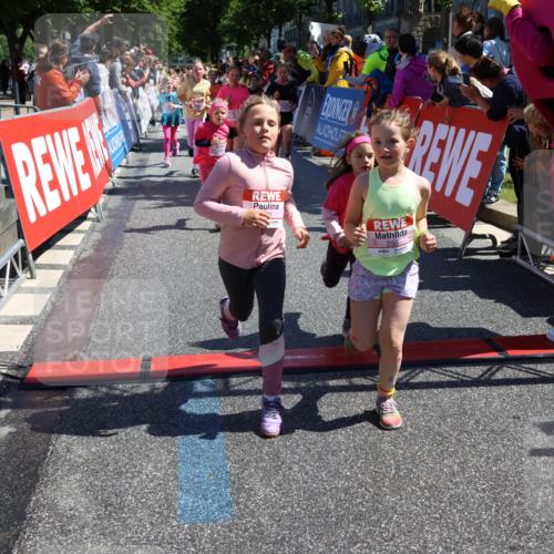 14.06.2026 - REWE Women's Run Strokosch-Dieckow http://msf.ph/oto/9753002 14.06.2026 11:38:09 Ziel 114, 117, 125, 127, 128, 145, 166, 189, 194, 198, 201, 214, 220, 241, 252, 255, 271, 272, 281, 289, 319, 321, 325, 326, 328, 331 meine-sportfotos.de