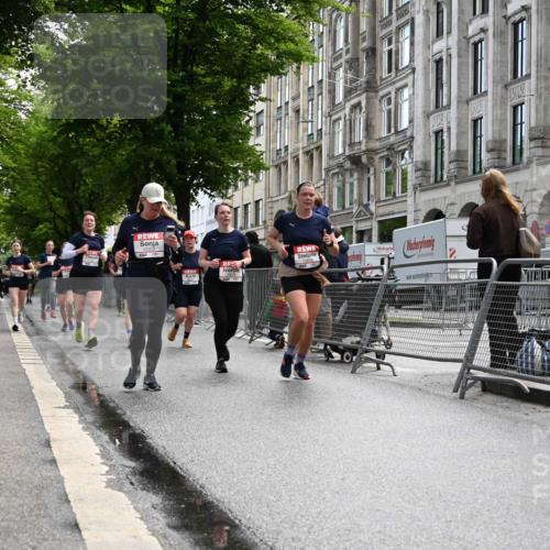 14.06.2026 - REWE Women's Run J. Mangold http://msf.ph/oto/9753056 14.06.2026 10:09:34 Ziel 10257, 10359, 10379, 10621, 10678, 10862, 10886, 11202, 11213, 11405 meine-sportfotos.de