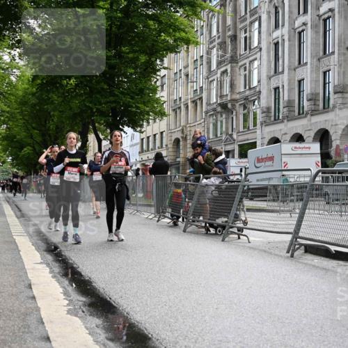 14.06.2026 - REWE Women's Run J. Mangold http://msf.ph/oto/9753206 14.06.2026 10:09:56 Ziel 10412, 10413, 10665, 10917, 11152, 11239, 11453, 11474, 11498 meine-sportfotos.de