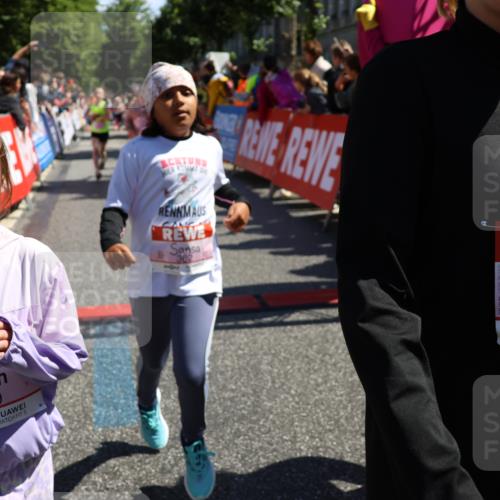 14.06.2026 - REWE Women's Run Strokosch-Dieckow http://msf.ph/oto/9753495 14.06.2026 11:37:50 Ziel 112, 119, 154, 156, 159, 215, 224, 225, 234, 247, 248, 257, 264, 269, 276, 292, 311, 322, 323, 340, 342, 343, 361, 362 meine-sportfotos.de