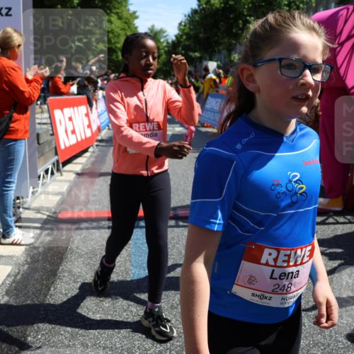 14.06.2026 - REWE Women's Run Strokosch-Dieckow http://msf.ph/oto/9753685 14.06.2026 11:37:45 Ziel 101, 112, 119, 131, 141, 156, 159, 164, 165, 172, 173, 179, 234, 248, 257, 264, 269, 292, 322, 323, 334, 339, 340, 342, 343, 344, 351, 361, 362 meine-sportfotos.de
