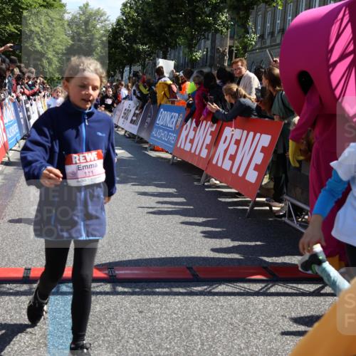 14.06.2026 - REWE Women's Run Strokosch-Dieckow http://msf.ph/oto/9754137 14.06.2026 11:37:35 Ziel 102, 104, 111, 124, 131, 132, 165, 167, 173, 176, 245, 259, 275, 314, 315, 324, 334, 336, 341, 344, 358 meine-sportfotos.de
