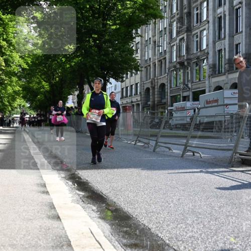 14.06.2026 - REWE Women's Run J. Mangold http://msf.ph/oto/9754616 14.06.2026 10:14:12 Ziel 10717, 11125 meine-sportfotos.de