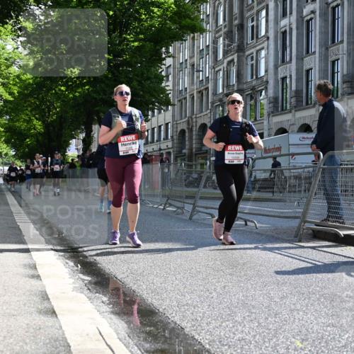 14.06.2026 - REWE Women's Run J. Mangold http://msf.ph/oto/9754695 14.06.2026 10:14:27 Ziel 10064, 10509, 11359, 11461 meine-sportfotos.de