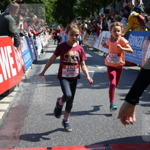 14.06.2026 - REWE Women's Run Strokosch-Dieckow http://msf.ph/oto/9755163 14.06.2026 11:37:10 Ziel 116, 142, 149, 178, 183, 235, 277, 278, 313, 352, 355, 363 meine-sportfotos.de