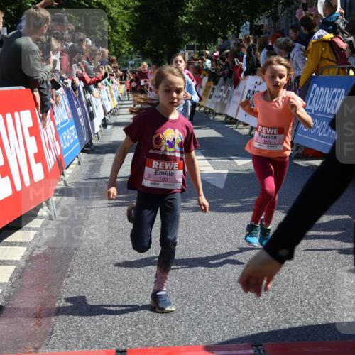 14.06.2026 - REWE Women's Run Strokosch-Dieckow http://msf.ph/oto/9755174 14.06.2026 11:37:10 Ziel 116, 142, 149, 178, 183, 235, 277, 278, 313, 352, 355, 363 meine-sportfotos.de