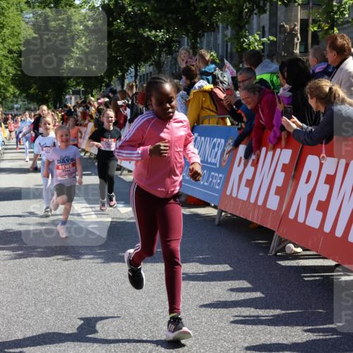 14.06.2026 - REWE Women's Run Strokosch-Dieckow http://msf.ph/oto/9755436 14.06.2026 11:37:05 Ziel 116, 136, 149, 178, 193, 235, 251, 278, 313, 354, 359, 363, 367 meine-sportfotos.de