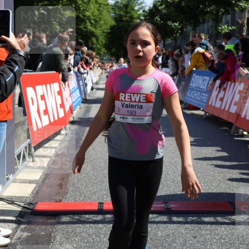 14.06.2026 - REWE Women's Run Strokosch-Dieckow http://msf.ph/oto/9755601 14.06.2026 11:37:00 Ziel 136, 168, 184, 193, 204, 251, 354, 359, 363, 367 meine-sportfotos.de