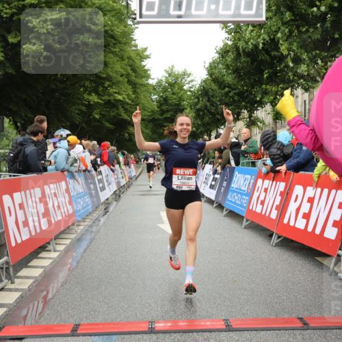 14.06.2026 - REWE Women's Run Strokosch-Dieckow http://msf.ph/oto/9755608 14.06.2026 09:47:15 Ziel 10430, 10601 meine-sportfotos.de
