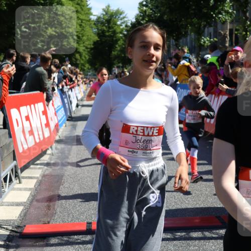 14.06.2026 - REWE Women's Run Strokosch-Dieckow http://msf.ph/oto/9755709 14.06.2026 11:36:58 Ziel 136, 158, 168, 184, 193, 204, 251, 354, 359, 367 meine-sportfotos.de
