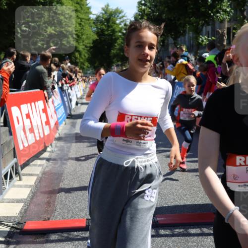 14.06.2026 - REWE Women's Run Strokosch-Dieckow http://msf.ph/oto/9755718 14.06.2026 11:36:58 Ziel 136, 158, 168, 184, 193, 204, 251, 354, 359, 367 meine-sportfotos.de