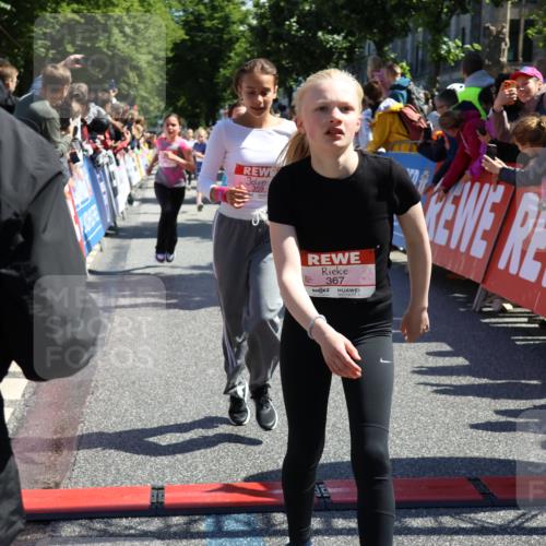 14.06.2026 - REWE Women's Run Strokosch-Dieckow http://msf.ph/oto/9755775 14.06.2026 11:36:57 Ziel 136, 158, 168, 184, 193, 204, 251, 354, 359, 367, 370 meine-sportfotos.de