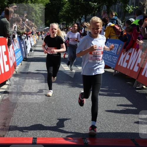 14.06.2026 - REWE Women's Run Strokosch-Dieckow http://msf.ph/oto/9755868 14.06.2026 11:36:55 Ziel 136, 158, 168, 184, 193, 204, 205, 330, 354, 359, 367, 370 meine-sportfotos.de