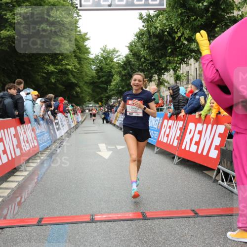 14.06.2026 - REWE Women's Run Strokosch-Dieckow http://msf.ph/oto/9756012 14.06.2026 09:46:52 Ziel 10892, 11520 meine-sportfotos.de
