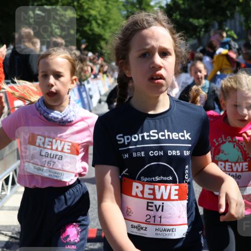 14.06.2026 - REWE Women's Run Strokosch-Dieckow http://msf.ph/oto/9756148 14.06.2026 11:36:44 Ziel 133, 137, 157, 163, 182, 187, 205, 211, 256, 301, 309, 330, 346, 368 meine-sportfotos.de