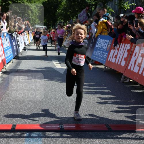 14.06.2026 - REWE Women's Run Strokosch-Dieckow http://msf.ph/oto/9756423 14.06.2026 11:36:37 Ziel 133, 138, 187, 256, 312, 346 meine-sportfotos.de