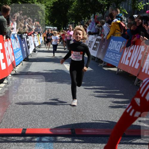 14.06.2026 - REWE Women's Run Strokosch-Dieckow http://msf.ph/oto/9756483 14.06.2026 11:36:37 Ziel 133, 138, 187, 256, 312, 346 meine-sportfotos.de