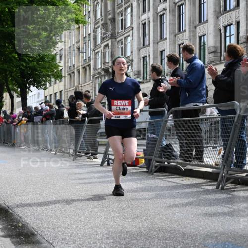 14.06.2026 - REWE Women's Run J. Mangold http://msf.ph/oto/9756756 14.06.2026 10:51:45 Ziel 5093, 5982, 5995 meine-sportfotos.de