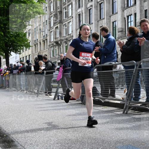 14.06.2026 - REWE Women's Run J. Mangold http://msf.ph/oto/9756758 14.06.2026 10:51:45 Ziel 5093, 5982, 5995 meine-sportfotos.de