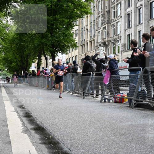 14.06.2026 - REWE Women's Run J. Mangold http://msf.ph/oto/9756790 14.06.2026 10:52:16 Ziel 5682 meine-sportfotos.de