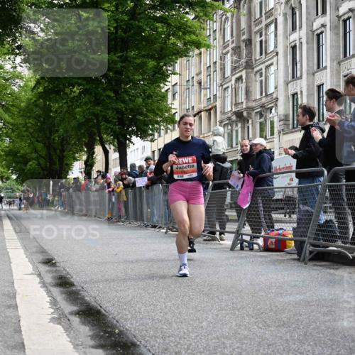 14.06.2026 - REWE Women's Run J. Mangold http://msf.ph/oto/9756831 14.06.2026 10:52:24 Ziel 5361, 5458 meine-sportfotos.de