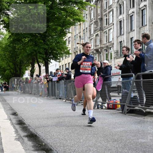 14.06.2026 - REWE Women's Run J. Mangold http://msf.ph/oto/9756834 14.06.2026 10:52:24 Ziel 5361, 5458 meine-sportfotos.de