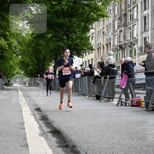 14.06.2026 - REWE Women's Run J. Mangold http://msf.ph/oto/9756840 14.06.2026 10:52:34 Ziel 5231, 5336 meine-sportfotos.de