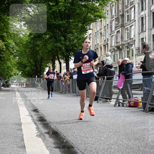 14.06.2026 - REWE Women's Run J. Mangold http://msf.ph/oto/9756849 14.06.2026 10:52:34 Ziel 5231, 5336 meine-sportfotos.de
