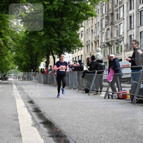 14.06.2026 - REWE Women's Run J. Mangold http://msf.ph/oto/9756859 14.06.2026 10:52:36 Ziel 5231, 5336 meine-sportfotos.de