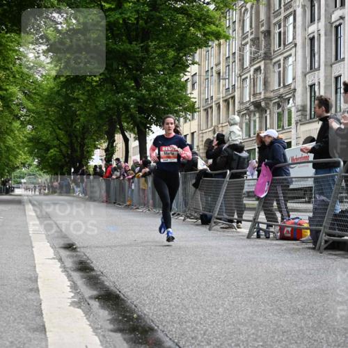 14.06.2026 - REWE Women's Run J. Mangold http://msf.ph/oto/9756866 14.06.2026 10:52:36 Ziel 5231, 5336 meine-sportfotos.de