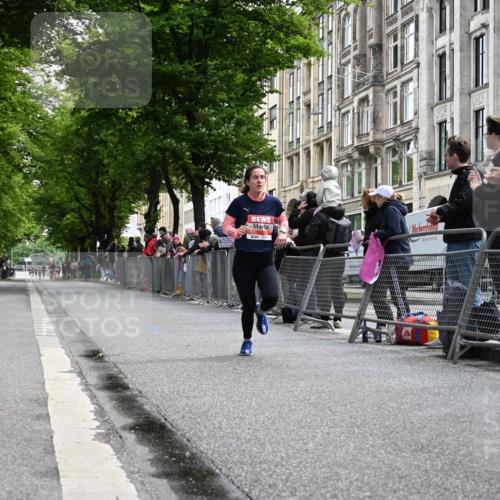 14.06.2026 - REWE Women's Run J. Mangold http://msf.ph/oto/9756869 14.06.2026 10:52:36 Ziel 5231, 5336 meine-sportfotos.de