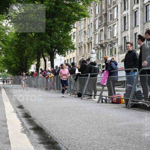 14.06.2026 - REWE Women's Run J. Mangold http://msf.ph/oto/9756879 14.06.2026 10:52:53 Ziel 5306, 5694, 5990 meine-sportfotos.de
