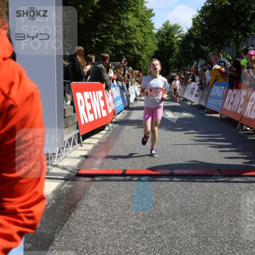 14.06.2026 - REWE Women's Run Strokosch-Dieckow http://msf.ph/oto/9756897 14.06.2026 11:36:19 Ziel 169, 237, 263, 307 meine-sportfotos.de