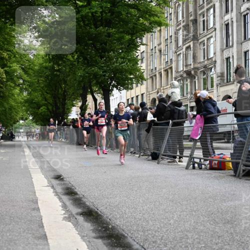 14.06.2026 - REWE Women's Run J. Mangold http://msf.ph/oto/9756909 14.06.2026 10:52:57 Ziel 5306, 5694, 5815, 5990 meine-sportfotos.de