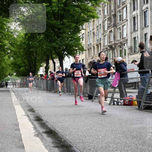 14.06.2026 - REWE Women's Run J. Mangold http://msf.ph/oto/9756927 14.06.2026 10:52:59 Ziel 5306, 5493, 5694, 5815, 5990 meine-sportfotos.de