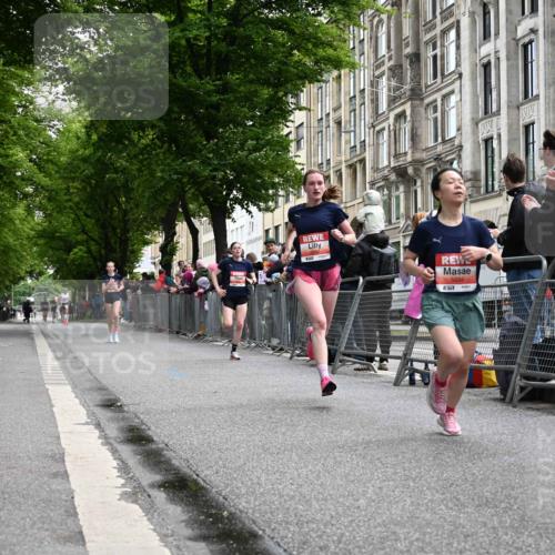 14.06.2026 - REWE Women's Run J. Mangold http://msf.ph/oto/9756930 14.06.2026 10:52:59 Ziel 5306, 5493, 5694, 5815, 5990 meine-sportfotos.de