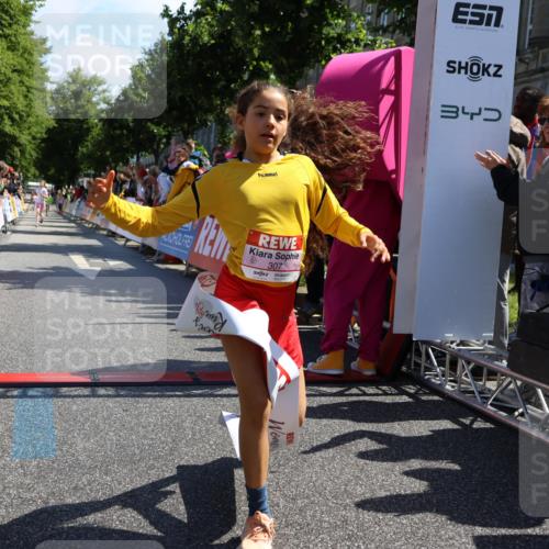 14.06.2026 - REWE Women's Run Strokosch-Dieckow http://msf.ph/oto/9756981 14.06.2026 11:36:13 Ziel 307 meine-sportfotos.de