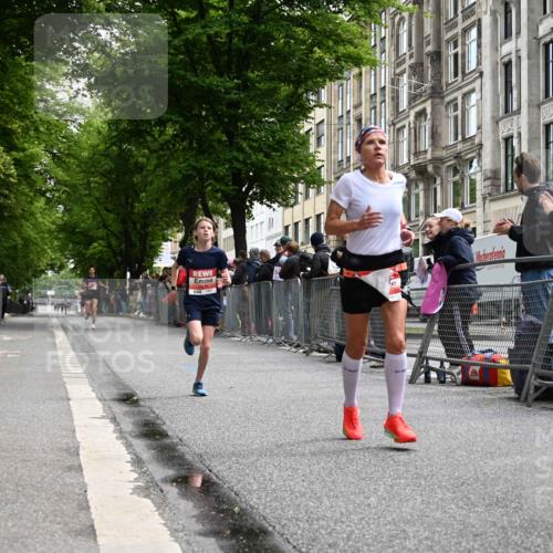 14.06.2026 - REWE Women's Run J. Mangold http://msf.ph/oto/9756986 14.06.2026 10:53:13 Ziel 5026, 5978 meine-sportfotos.de