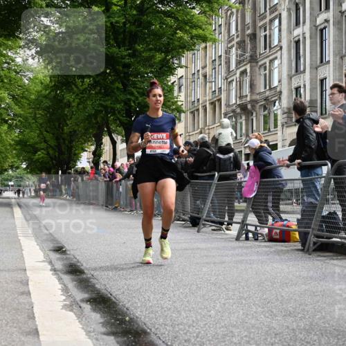 14.06.2026 - REWE Women's Run J. Mangold http://msf.ph/oto/9756995 14.06.2026 10:53:19 Ziel 5109 meine-sportfotos.de