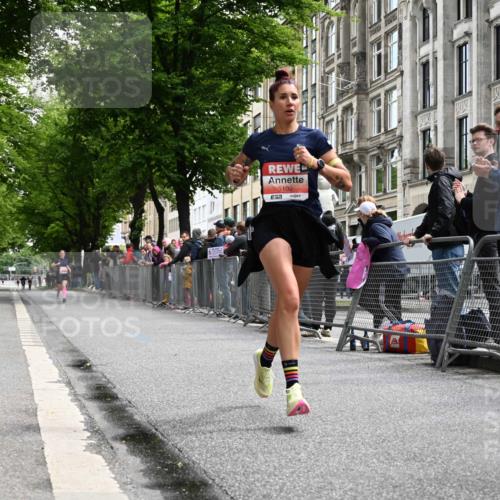 14.06.2026 - REWE Women's Run J. Mangold http://msf.ph/oto/9756998 14.06.2026 10:53:20 Ziel 5109 meine-sportfotos.de