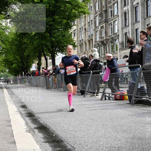14.06.2026 - REWE Women's Run J. Mangold http://msf.ph/oto/9757001 14.06.2026 10:53:26 Ziel 5786 meine-sportfotos.de