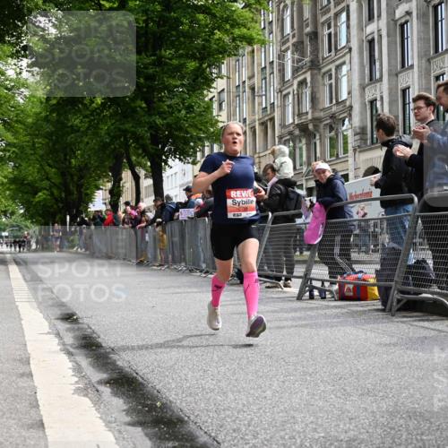 14.06.2026 - REWE Women's Run J. Mangold http://msf.ph/oto/9757004 14.06.2026 10:53:26 Ziel 5786 meine-sportfotos.de