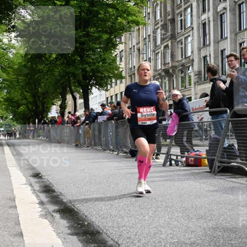14.06.2026 - REWE Women's Run J. Mangold http://msf.ph/oto/9757006 14.06.2026 10:53:27 Ziel 5786 meine-sportfotos.de
