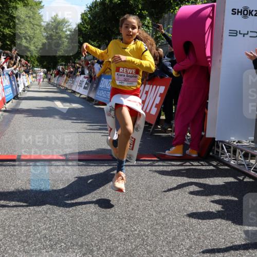 14.06.2026 - REWE Women's Run Strokosch-Dieckow http://msf.ph/oto/9757016 14.06.2026 11:36:13 Ziel 307 meine-sportfotos.de