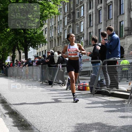 14.06.2026 - REWE Women's Run J. Mangold http://msf.ph/oto/9757031 14.06.2026 10:53:44 Ziel 5164, 5975 meine-sportfotos.de