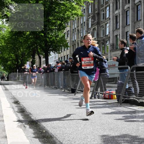 14.06.2026 - REWE Women's Run J. Mangold http://msf.ph/oto/9757042 14.06.2026 10:53:51 Ziel 5477, 5652, 5860 meine-sportfotos.de