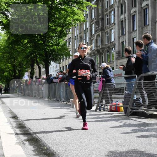 14.06.2026 - REWE Women's Run J. Mangold http://msf.ph/oto/9757052 14.06.2026 10:53:54 Ziel 5477, 5652, 5860 meine-sportfotos.de