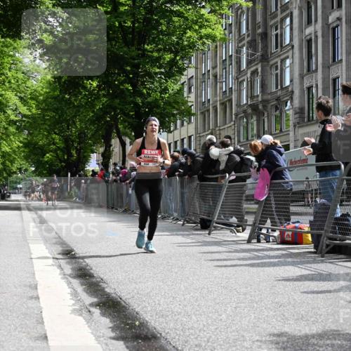 14.06.2026 - REWE Women's Run J. Mangold http://msf.ph/oto/9757059 14.06.2026 10:54:07 Ziel 5380 meine-sportfotos.de