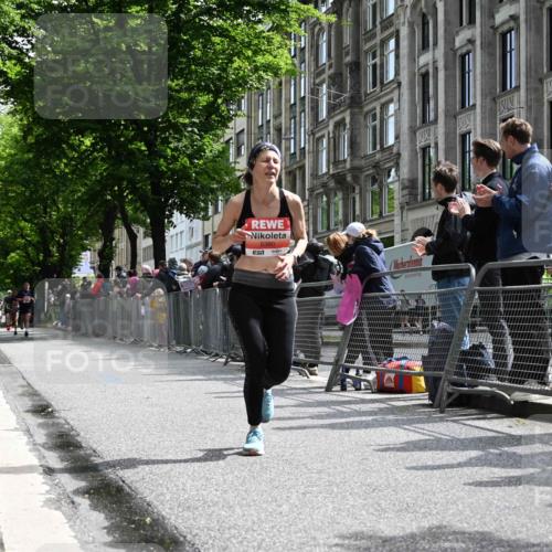 14.06.2026 - REWE Women's Run J. Mangold http://msf.ph/oto/9757067 14.06.2026 10:54:08 Ziel 5380 meine-sportfotos.de