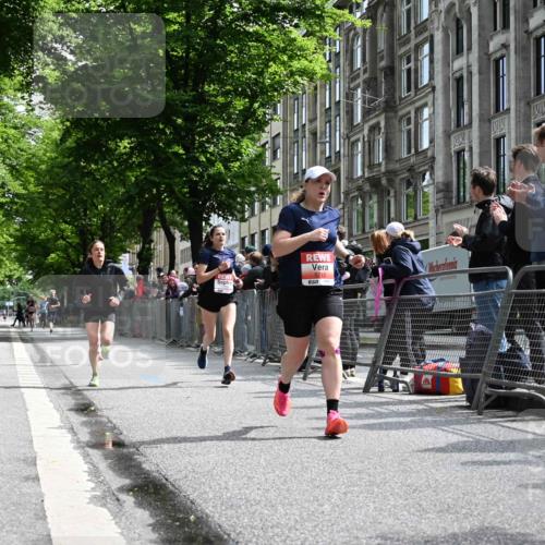 14.06.2026 - REWE Women's Run J. Mangold http://msf.ph/oto/9757088 14.06.2026 10:54:19 Ziel 5051, 5434, 5516, 5715, 10728 meine-sportfotos.de